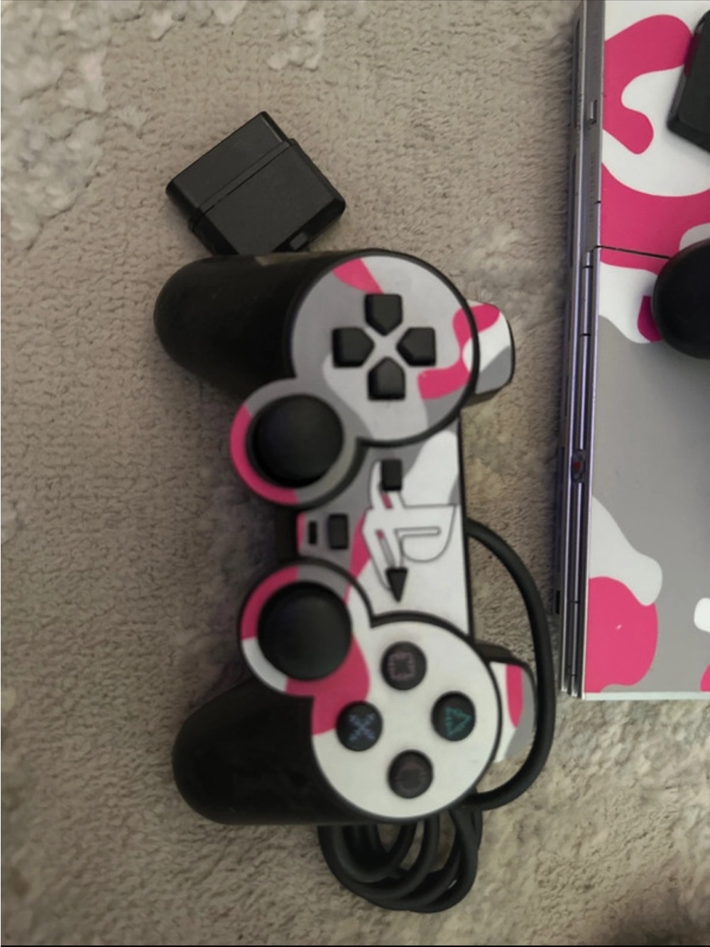 Sony Pink & White Camo PS2 Controller Set with Accessories - Picture 5 of 8